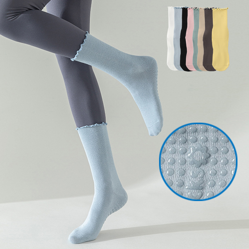 Chaussettes antidérapantes en  - Zumba & Yoga Fitness By Anushree Pune Reviews avis et prix